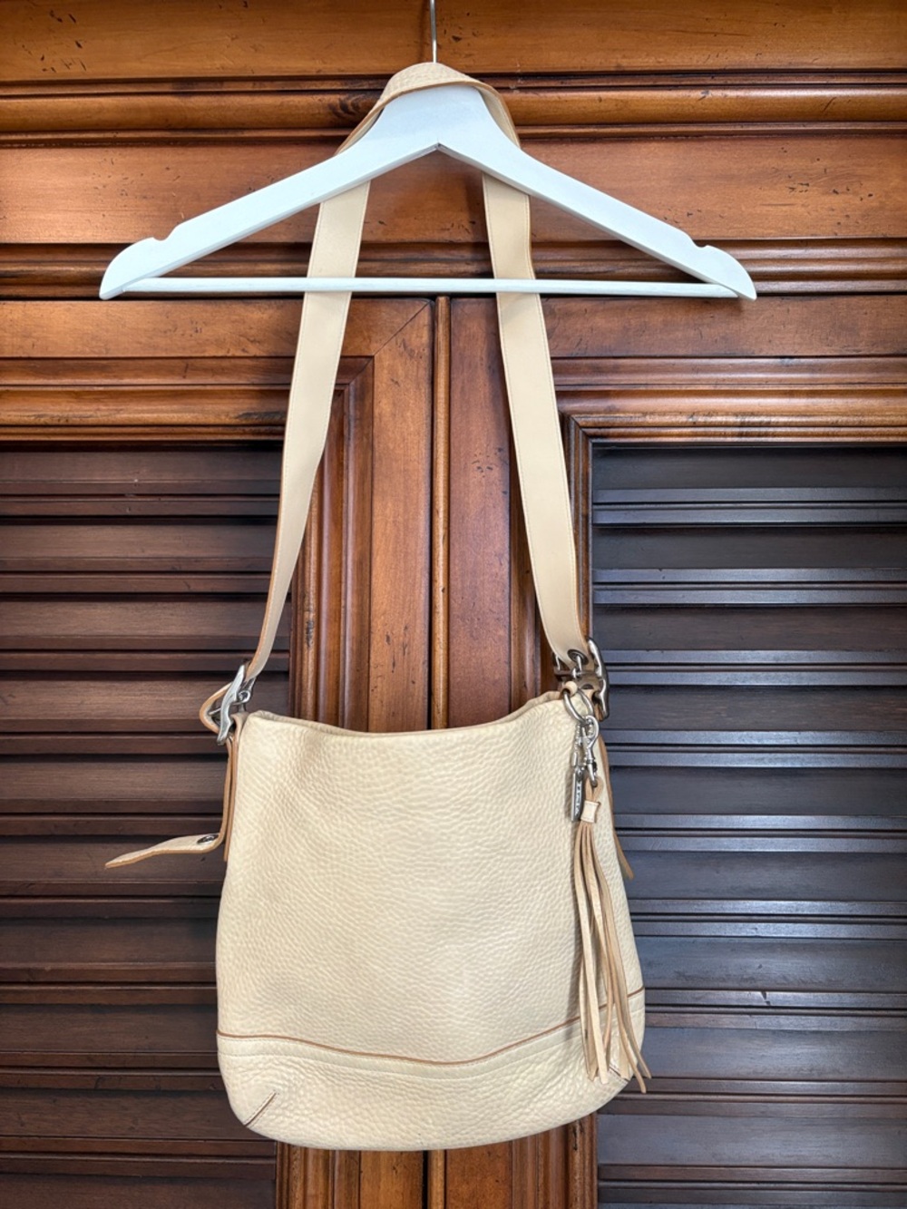 Coach Cream Pebbled Leather Shoulder Bag. - Picture 2 of 8